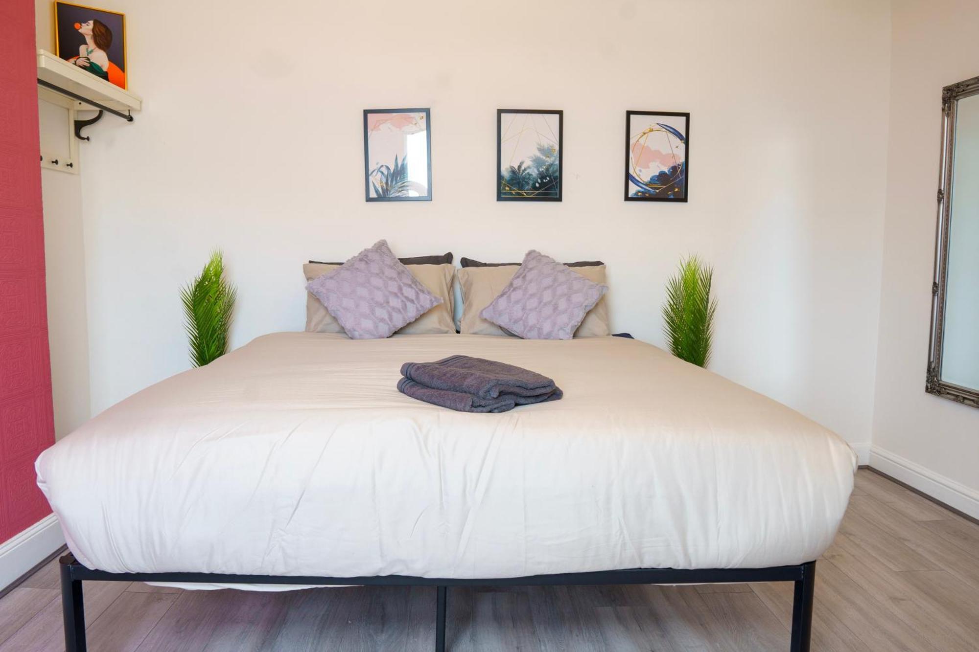 5C- Stylish Urban Retreat - Spacious 2 Bed Flat London Exterior photo