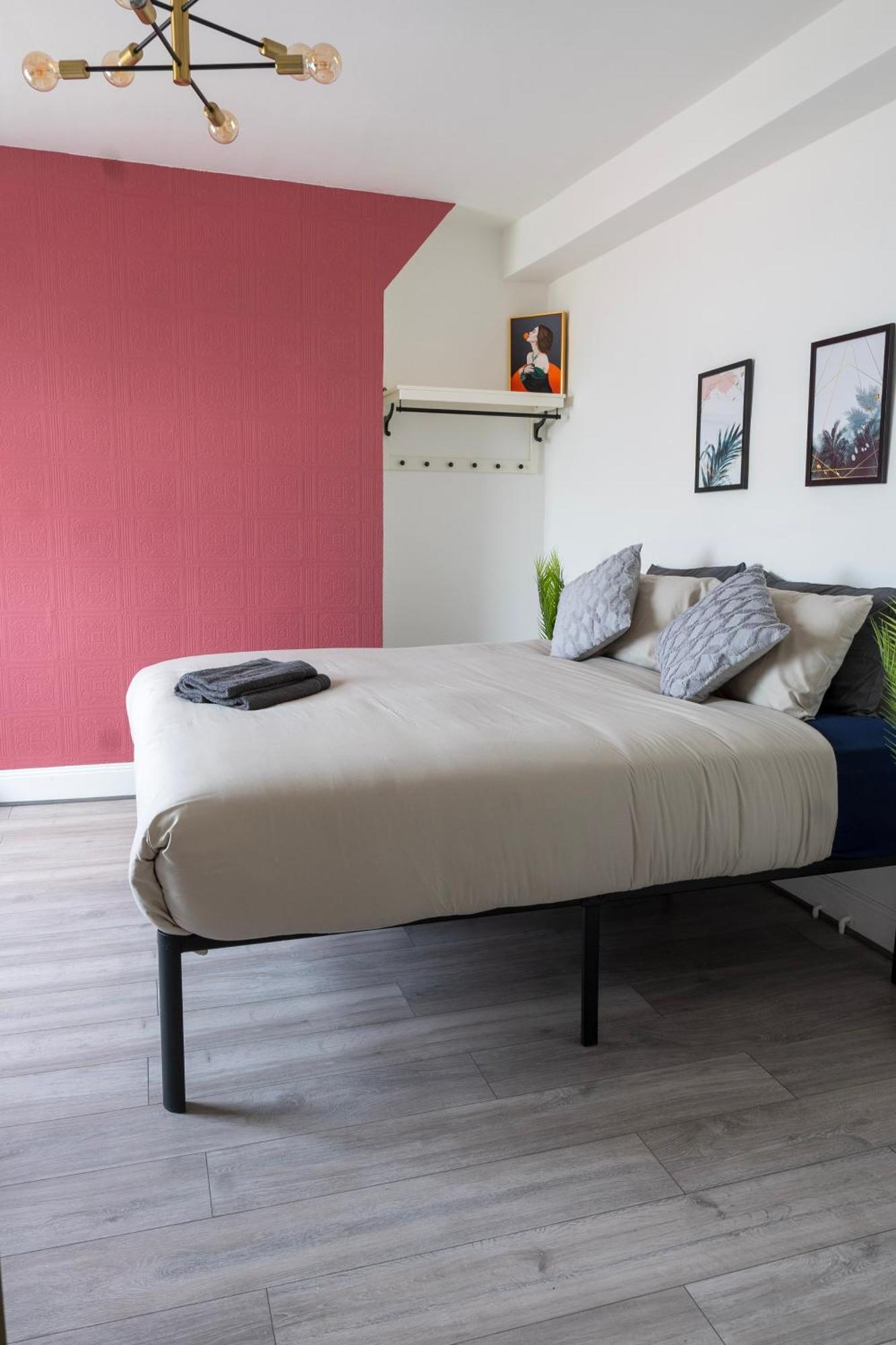 5C- Stylish Urban Retreat - Spacious 2 Bed Flat London Exterior photo