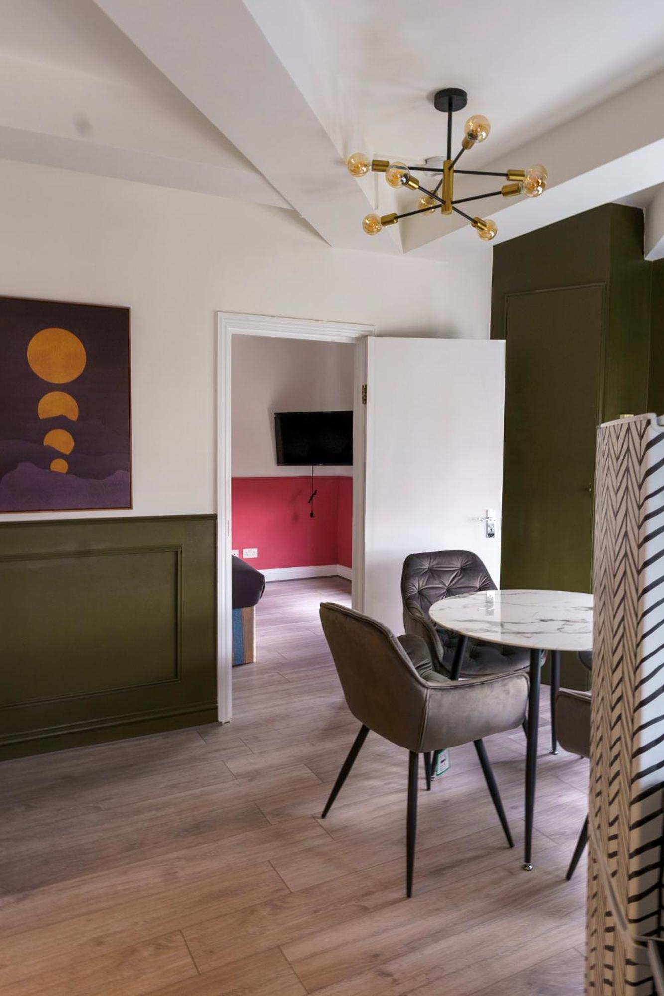5C- Stylish Urban Retreat - Spacious 2 Bed Flat London Exterior photo